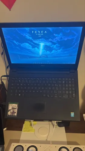 Notebook Dell Inspiron 15 código DBV 2542