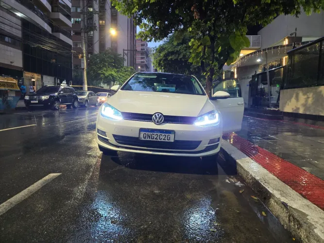 Volkswagen Golf Comfortline 1.0 TSI Total Flex Mec. 2017