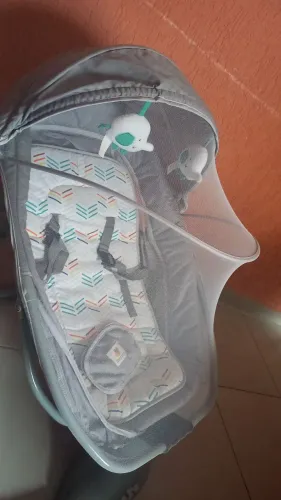 Cadeira de balanço automática 