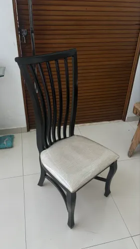 6 Cadeiras para sala - Madeira