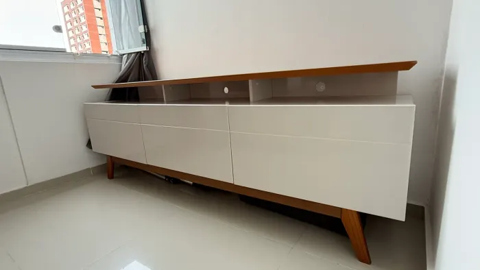 Rack Bancada Classic 1.80m Imcal - Off White/Nature | Para TV até 75?