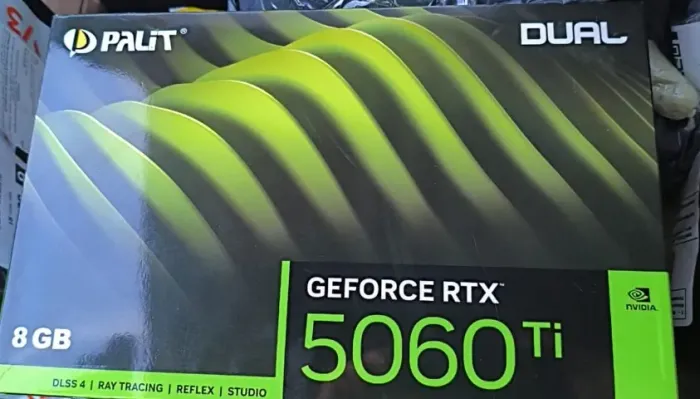 Placa de Vídeo RTX 5060 TI Lacrada na caixa