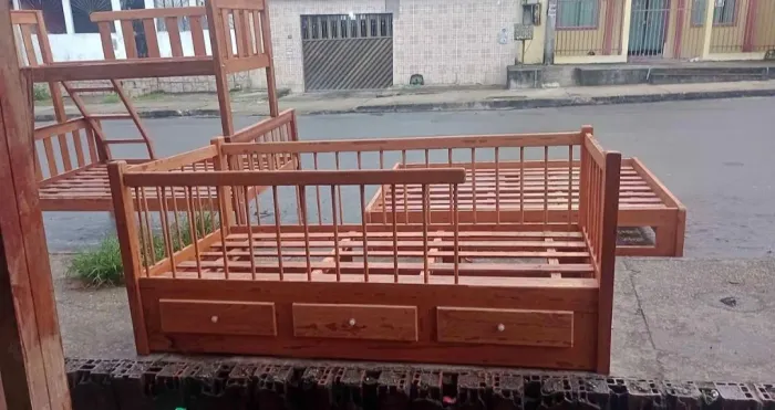 Cama montessoriana solteiro com gaveta