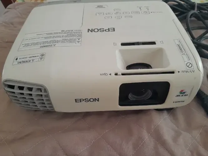 Vendo data show da epson.