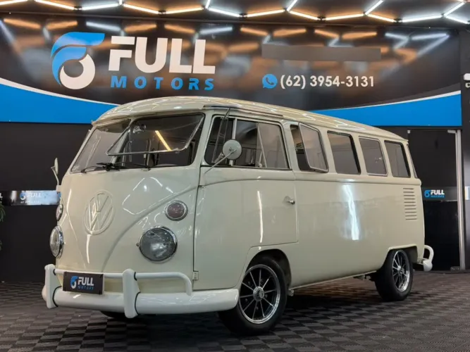 Volkswagen Kombi Standard/ Luxo/ Serie Prata 1973