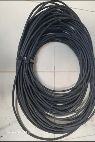 Vendo 70 m de cabo coaxial RG213 usado em ótimo estado.