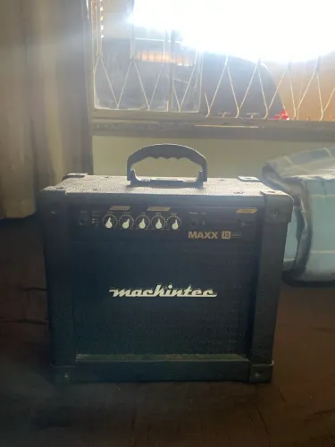 Caixa Amplificador Cubo Guitarra Mackintec Maxx 15 Preto
