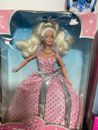 Barbie 35 anos