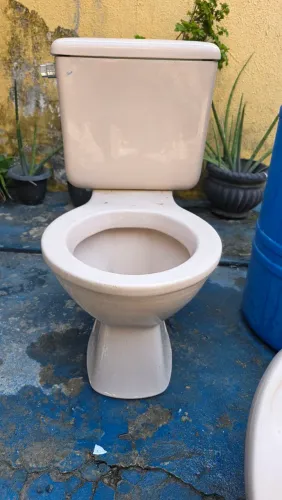 Vaso sanitário com pia completo