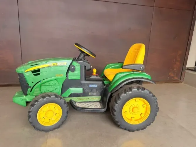 Trator Crianças John Deere