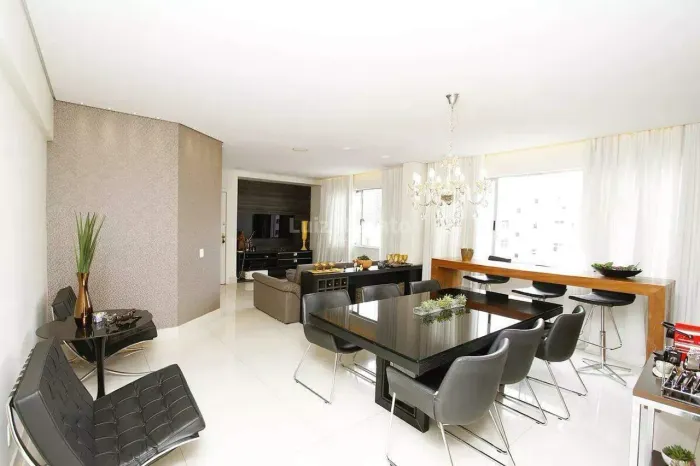 Apartamento à venda no bairro Lourdes