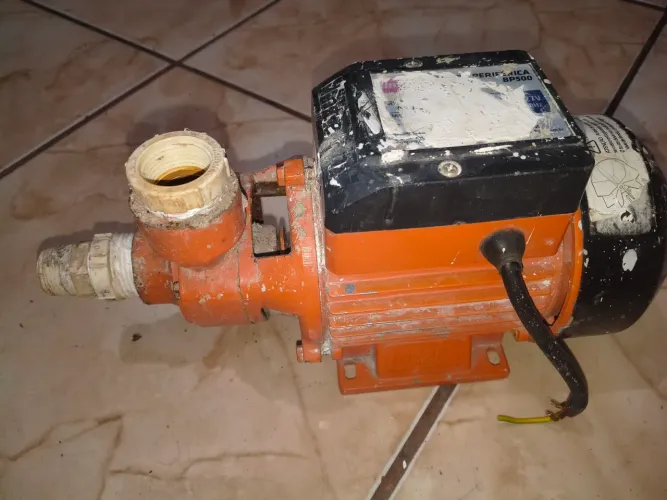 Vendo bomba periférica BP500, 127V