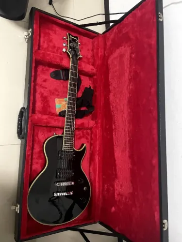 Guitarra Ibanez ARZ 400 + Malagoli Napalm