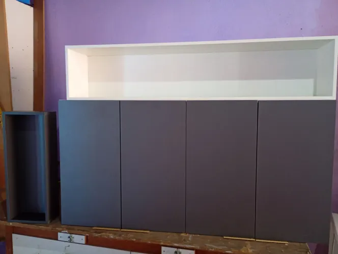 Móvel de cozinha em MDF. Mais um nicho branco