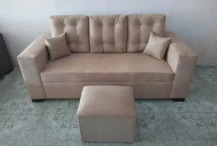 Promoção Sofá 3 Lugares com Puff de Fábrica