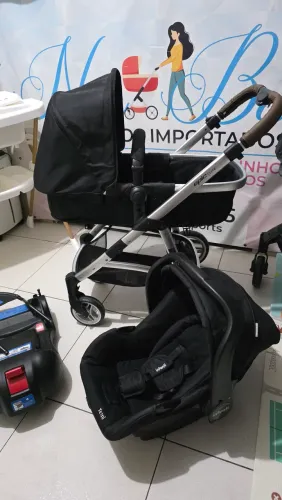 Carrinho e Bebê Conforto 4 em 1