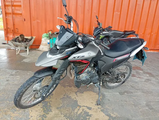 Lander XTZ 250 2025