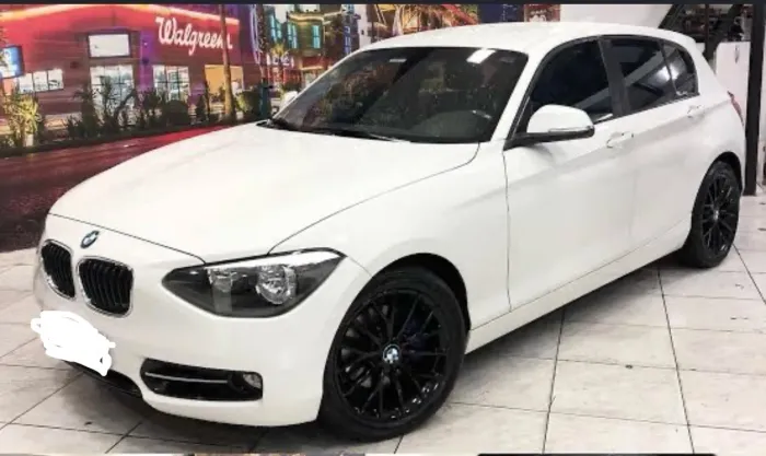 BMW 118IA / Urban/sport 1.6 TB 16V 170cv 5P 2013