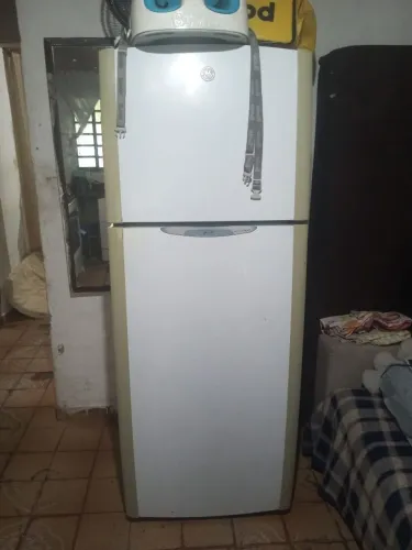 Vendo geladeira