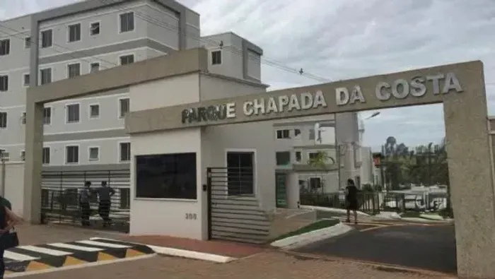 APARTAMENTO TÉRREO, 2 QUARTOS, SEMI-MOBILIADO, COND. CHAP DA COSTA, REGIÃO SAÍDA CHAPADA E