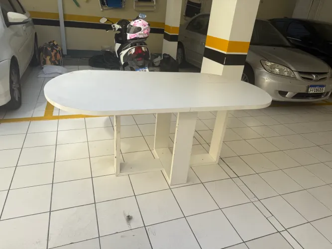 Mesa de Reunião