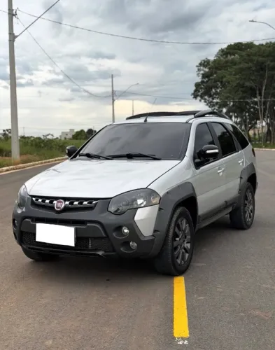 Fiat Palio Weekend Adventure Locker 1.8 Flex 2018