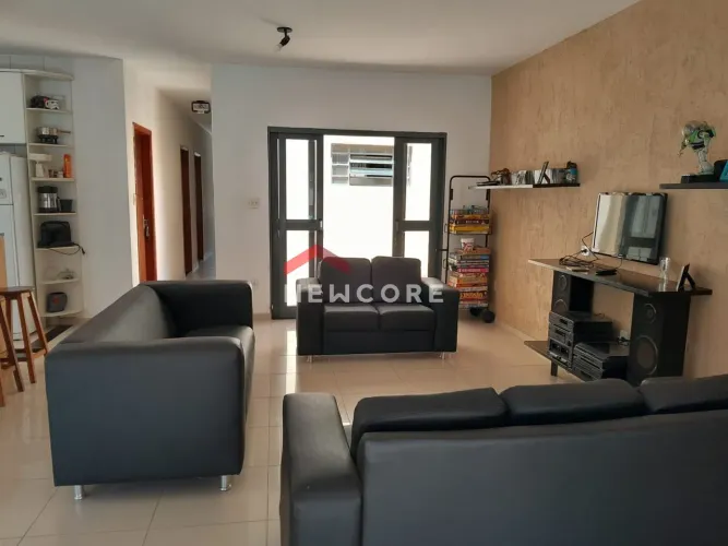 Casa em Avenida Francisco Alves Moreira - Jardim Amália - Caçapava/SP