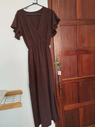 Vestido lindo marrom ?