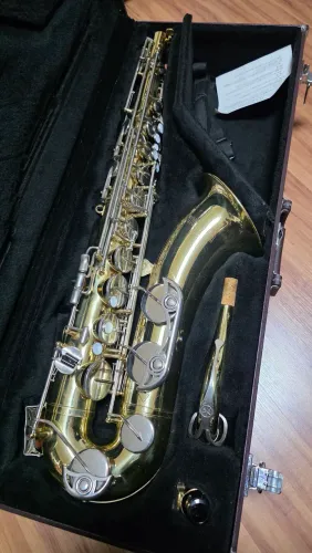 Saxofone tenor Yamaha YTS 23 Japan ?