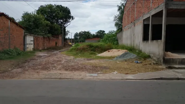 Terreno em Avenida com Excelente Potencial Comercial - 80.000 80.000