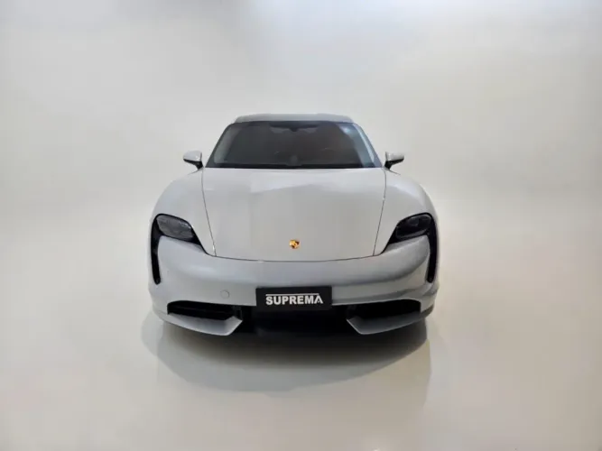 Porsche Taycan Turbo (elétrico) 2021