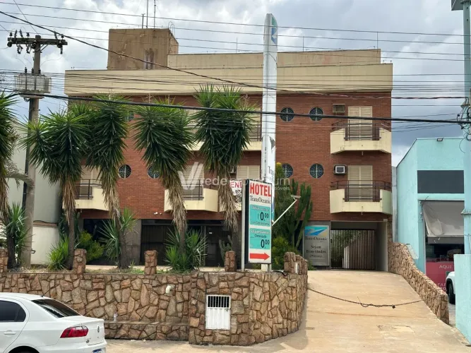 Prédio à venda na Avenida José Paulino na cidade de Paulínia!