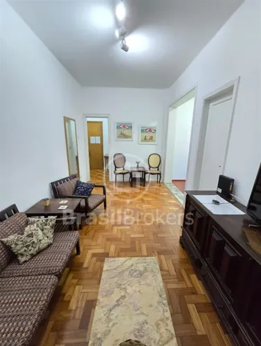 Avenida Rainha Elizabeth, próximo Praia do Arpoador. 2 quartos com dependências - 96 m².
