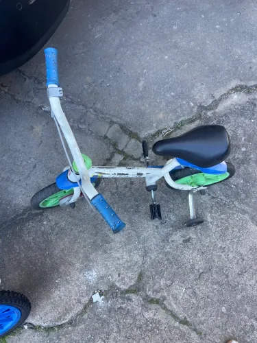 Kit - Cadeira Montessoriana + Cadeirinha + Bicicleta
