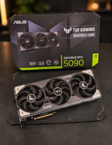 RTX 5090 ASUS TUF 32GB - Placa de Vídeo