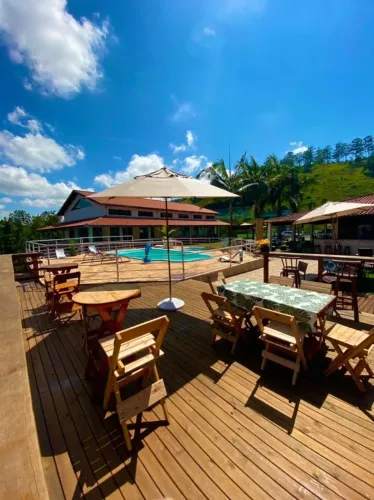 Chácara Clube com 7700 m² rio paraíba no fundos Santa Branca SP