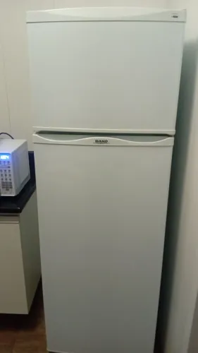 Geladeira funciona tudo pequeno detalhe na borracha