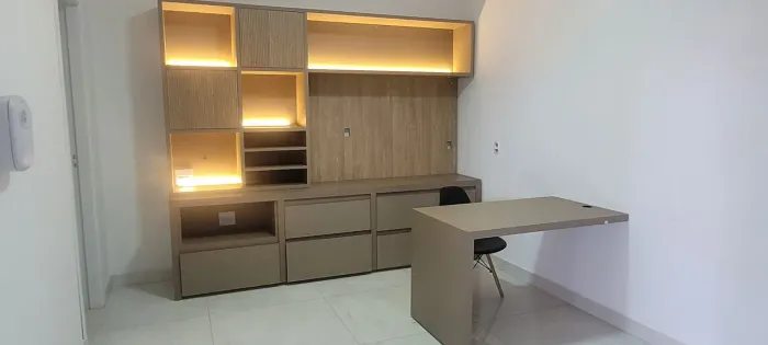 Móvel Home Office MDF Moderno + Painel Ripado e LED (2,69m x 2,24m)