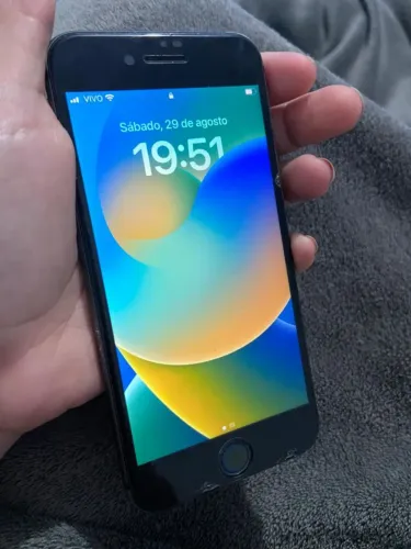 iPhone 8
