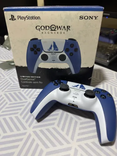 Controle ps5 God Of War edição 700,00 sem a caixa