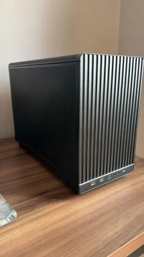 Gabinete Gamer Lian Li A3-matx Cor Preto Usb Tipo C Mid Tower