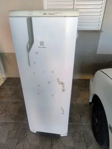 Geladeira Electrolux, funcionando perfeitamente 
