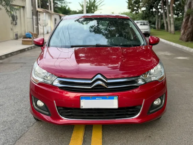 Citroen C4 Lounge Exclusive 1.6 Turbo 4P Aut. 2014