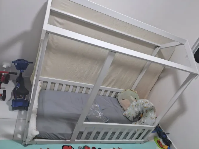 Cama para crianças tipo casinha,com colchão