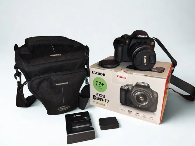 Canon eos rebel T7