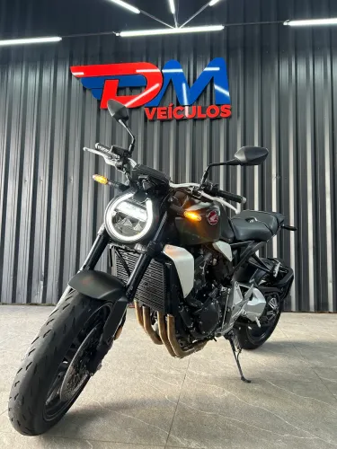 CB 1000R 2024