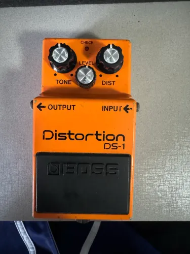 Pedal Boss DS1 