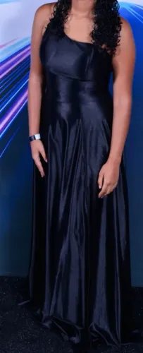 Vestido preto de cetim para festa!!