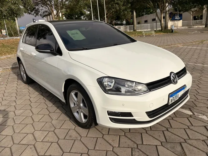 Volkswagen Golf Comfortline 1.6 MSI Total Flex Aut. 2016