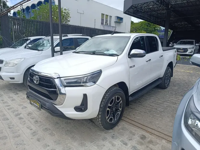 Toyota Hilux CD SR 4X4 2.8 TDI Diesel Aut. 2019